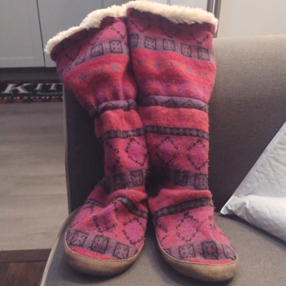 Women's Muk Luks slipper Soxs Size Small 5-6